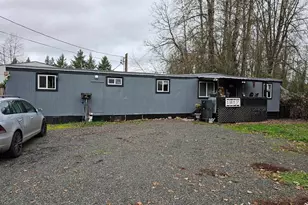 1817 Vine St, Sweet Home, OR 97386 - Photo 2