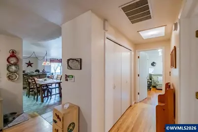 35003 Washburn Heights Dr, Brownsville, OR 97327 - Photo 8