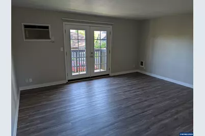 1207 D St NE, Salem, OR 97301 - Photo 2