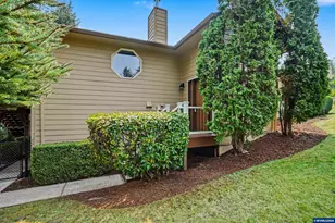 2451 SW Maplewood Dr, Dallas, OR 97338 - Photo 46