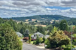 2451 SW Maplewood Dr, Dallas, OR 97338 - Photo 8