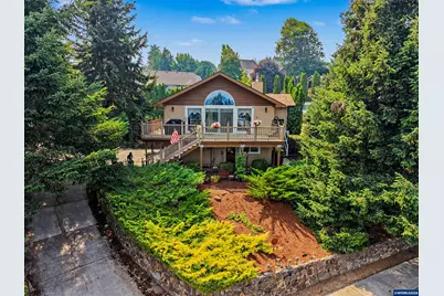 2451 SW Maplewood Dr, Dallas, OR 97338 - Photo 12