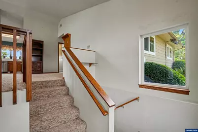 2451 SW Maplewood Dr, Dallas, OR 97338 - Photo 28