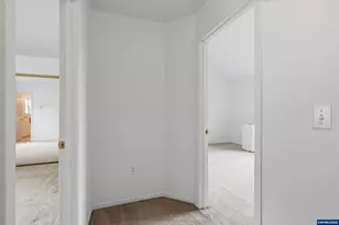 7163 SW Sagert St, Tualatin, OR 97062 - Photo 22