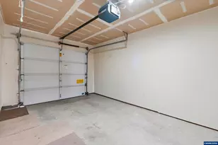 7163 SW Sagert St, Tualatin, OR 97062 - Photo 24