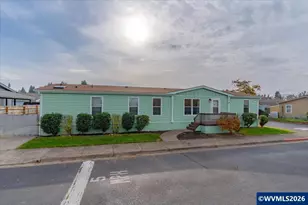 1015 Oak St, Silverton, OR 97381 - Photo 1