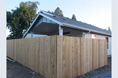 73 Park St, Lebanon, OR 97355 - Photo 20