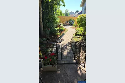 2577 Ian Av NW, Salem, OR 97304 - Photo 20
