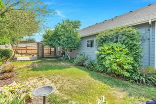 338 NW Foxglove St, Dallas, OR 97338 - Photo 36