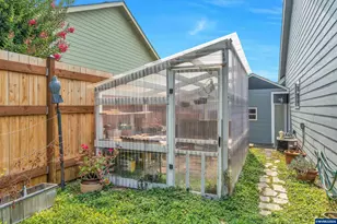 338 NW Foxglove St, Dallas, OR 97338 - Photo 38