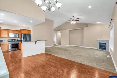 338 NW Foxglove St, Dallas, OR 97338 - Photo 10