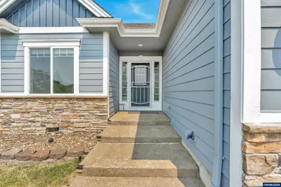 338 NW Foxglove St, Dallas, OR 97338 - Photo 4