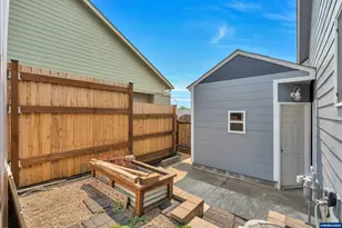 338 NW Foxglove St, Dallas, OR 97338 - Photo 40