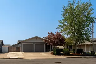 2700 S 10th St, Lebanon, OR 97355 - Photo 2
