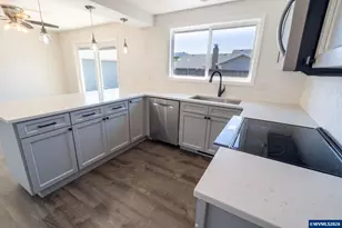 2700 S 10th St, Lebanon, OR 97355 - Photo 18