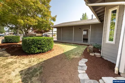 2700 S 10th St, Lebanon, OR 97355 - Photo 8