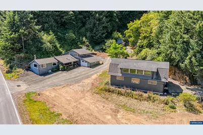 1995 N Bayview Rd, Waldport, OR 97394 - Photo 4