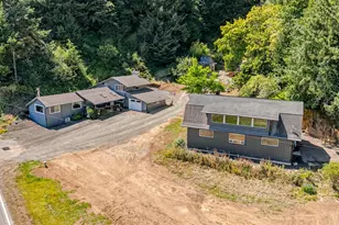 1995 N Bayview Rd, Waldport, OR 97394 - Photo 4