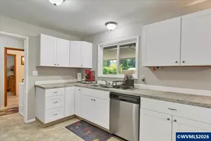 4092 Sylvia St SE, Salem, OR 97317 - Photo 10