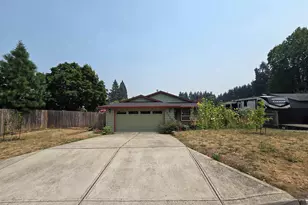 18620 Boynton St, Oregon City, OR 97045 - Photo 2