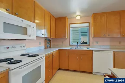 1465 Thompson Rd, Woodburn, OR 97071 - Photo 18