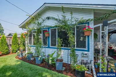 1424 Rainier Rd, Woodburn, OR 97071 - Photo 40