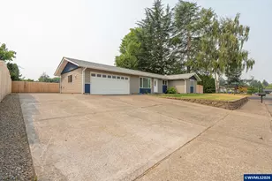 4726 Antelope Ct NE, Salem, OR 97305 - Photo 2