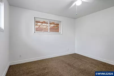 389 W Washington St, Stayton, OR 97383 - Photo 22