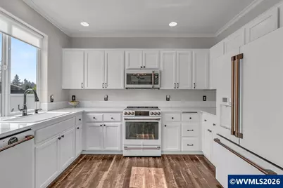 2550 Edgewater Dr, Woodburn, OR 97071 - Photo 14
