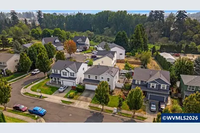 2550 Edgewater Dr, Woodburn, OR 97071 - Photo 32