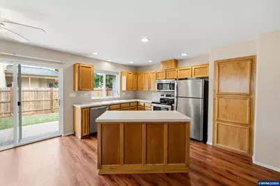 7368 Meadowglen St NE, Keizer, OR 97303 - Photo 12