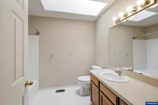 7368 Meadowglen St NE, Keizer, OR 97303 - Photo 22