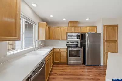 7368 Meadowglen St NE, Keizer, OR 97303 - Photo 14