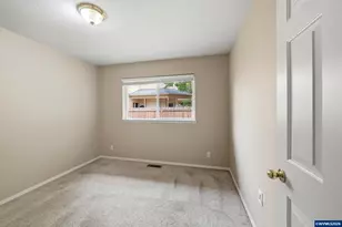 7368 Meadowglen St NE, Keizer, OR 97303 - Photo 24
