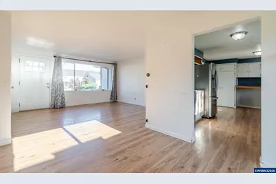 728 Shores St NE, Salem, OR 97301 - Photo 8