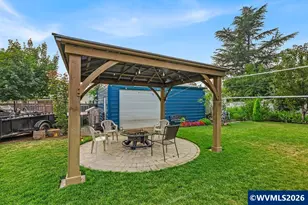 733 Meadowlawn Dr SE, Salem, OR 97317 - Photo 28