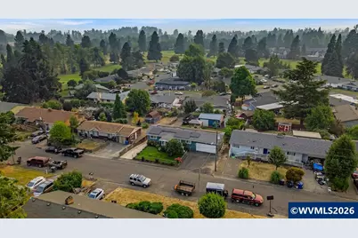 733 Meadowlawn Dr SE, Salem, OR 97317 - Photo 4