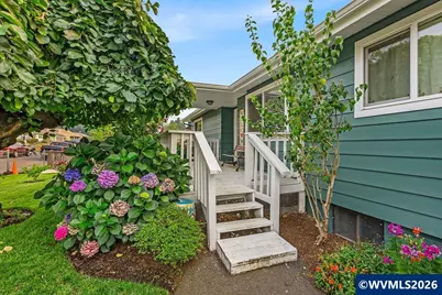 733 Meadowlawn Dr SE, Salem, OR 97317 - Photo 32