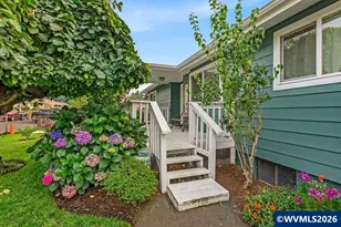733 Meadowlawn Dr SE, Salem, OR 97317 - Photo 32