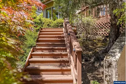 1141 NW Charlemagne Pl, Corvallis, OR 97330 - Photo 4
