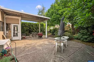 650 Liberty St SE, Salem, OR 97301 - Photo 48