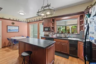 650 Liberty St SE, Salem, OR 97301 - Photo 28