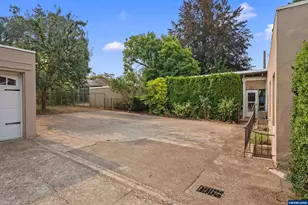 650 Liberty St SE, Salem, OR 97301 - Photo 44
