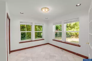534 NE South Shore Rd, Portland, OR 97211 - Photo 6