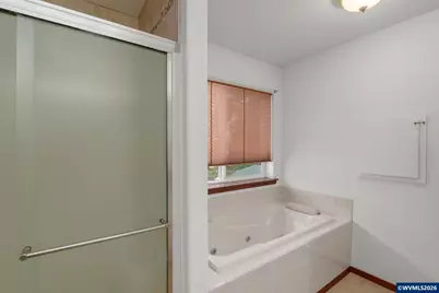 534 NE South Shore Rd, Portland, OR 97211 - Photo 20
