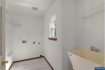 534 NE South Shore Rd, Portland, OR 97211 - Photo 24