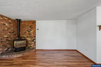 80 Berry St, Lebanon, OR 97355 - Photo 8