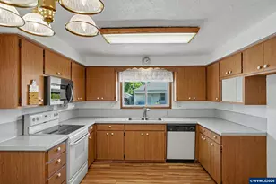 80 Berry St, Lebanon, OR 97355 - Photo 10