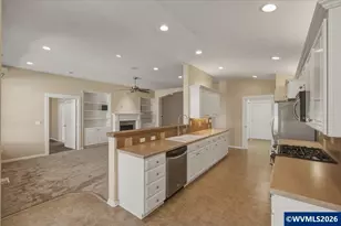 710 SE St Andrews Ln, Dallas, OR 97338 - Photo 18