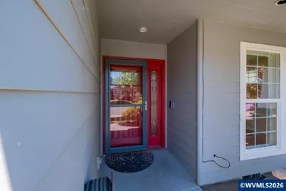 710 SE Saint Andrews Ln, Dallas, OR 97338 - Photo 4